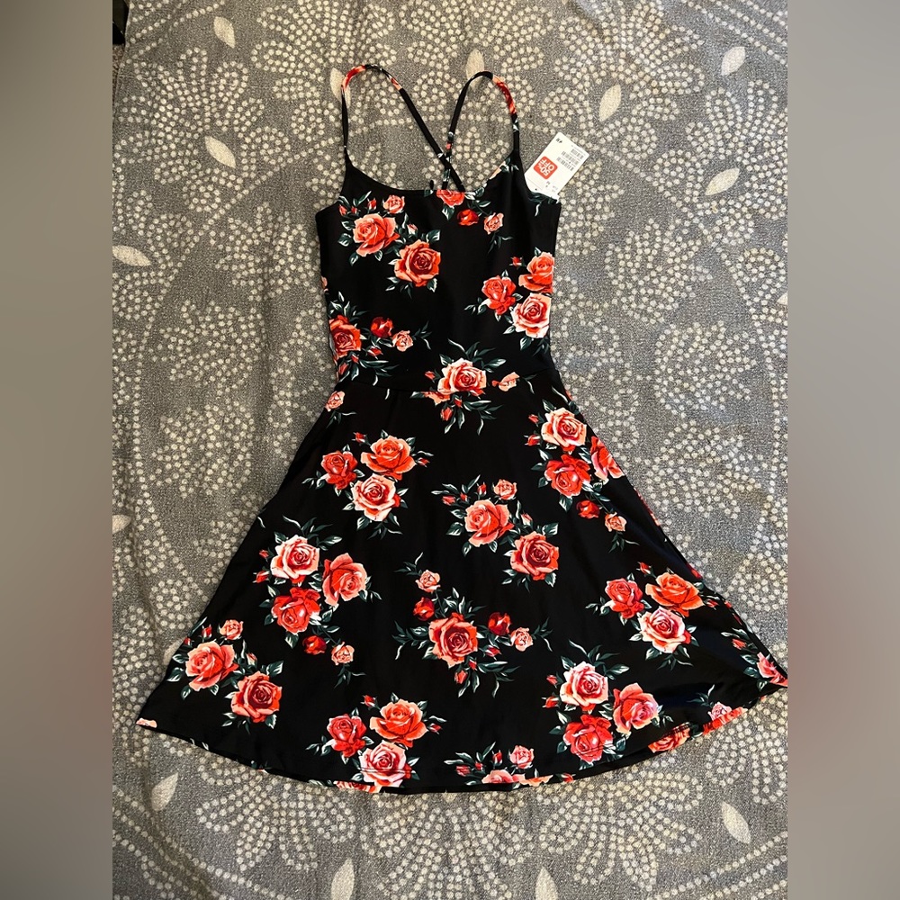 H&M Black Rose Skater Dress 0 NWT